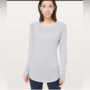 Lululemon Hello Aloe Pullover
Heathered Silverscreen Size 2